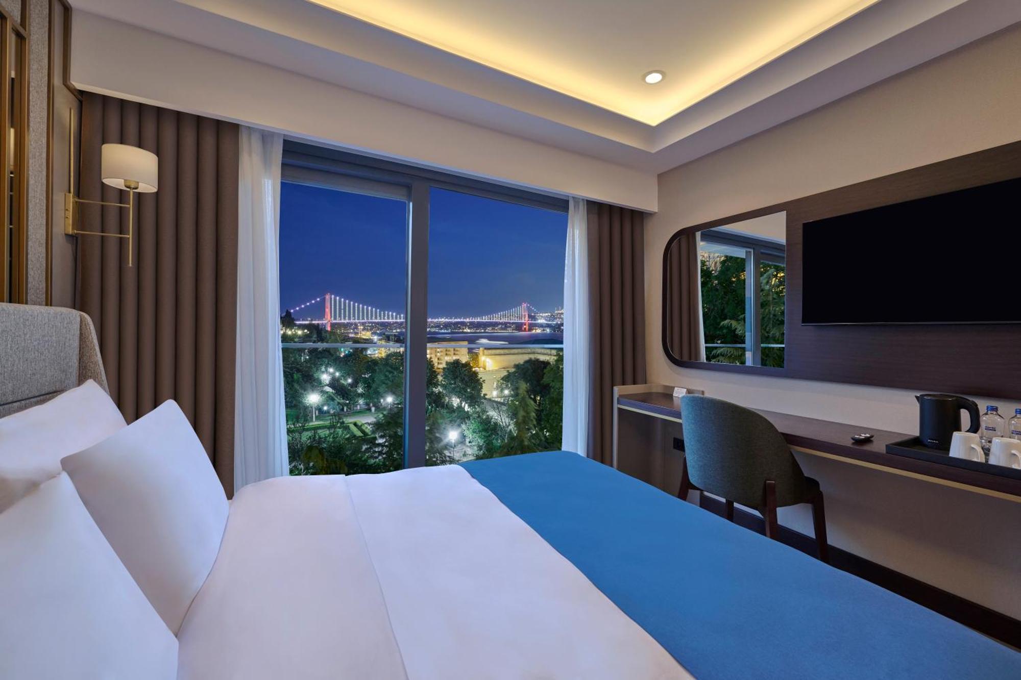 Ciragan Hotel Bosphorus — Foto 3